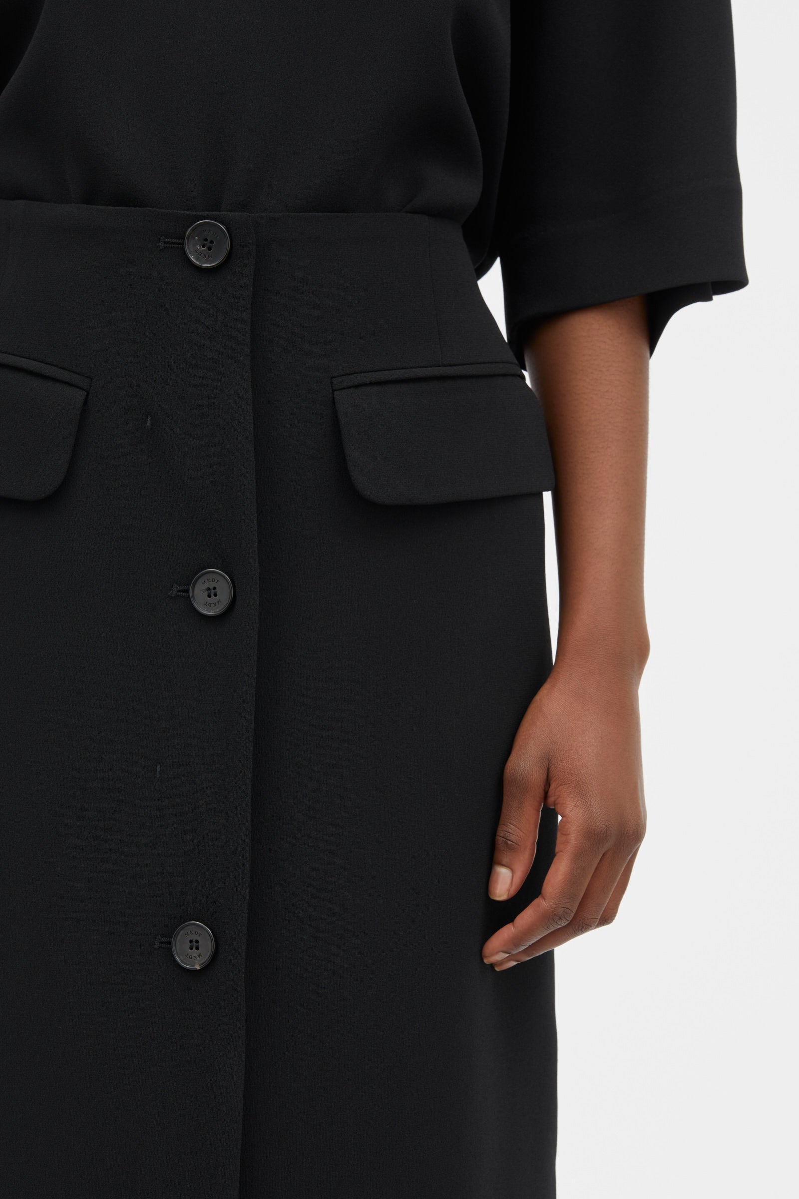 Mark Kenly Domino Tan Noma Crepe Georgette Skirts BLACK