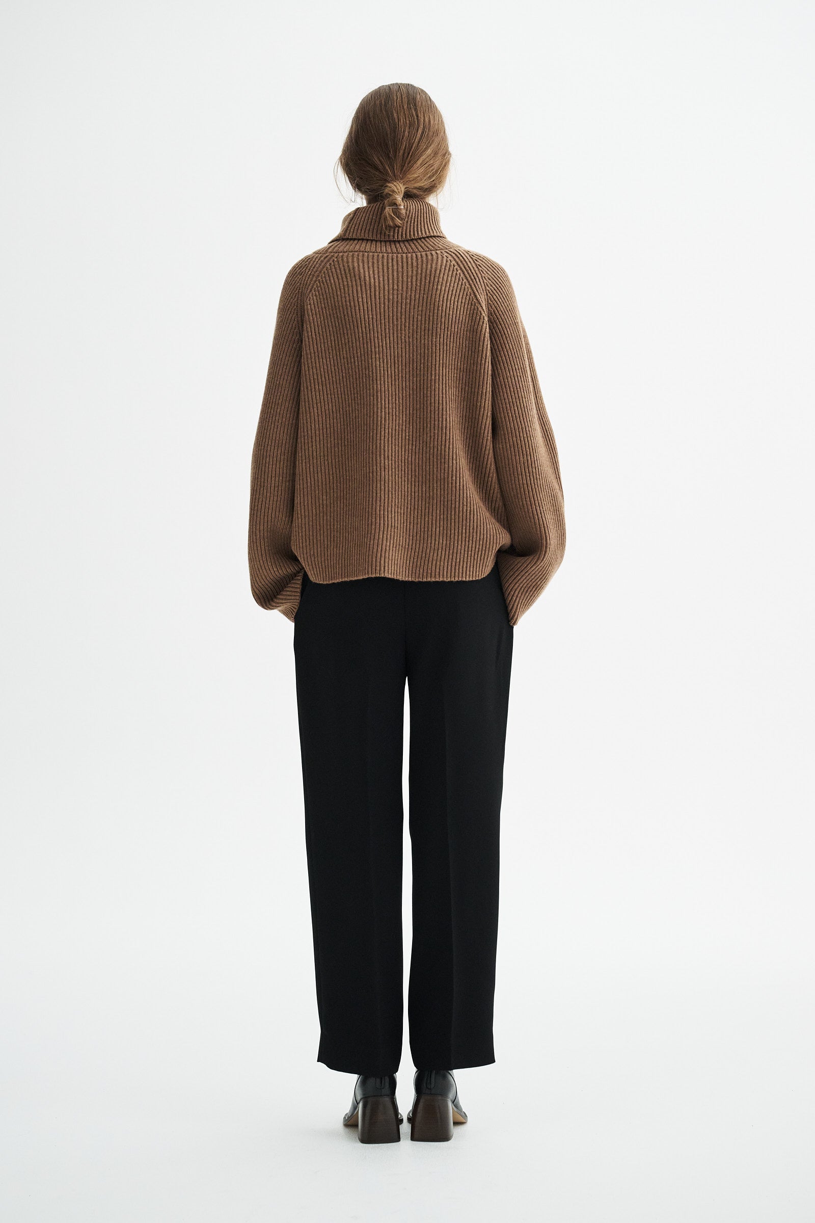 MKDT Studio KARLOTTA SWEATER Sweater WALNUT