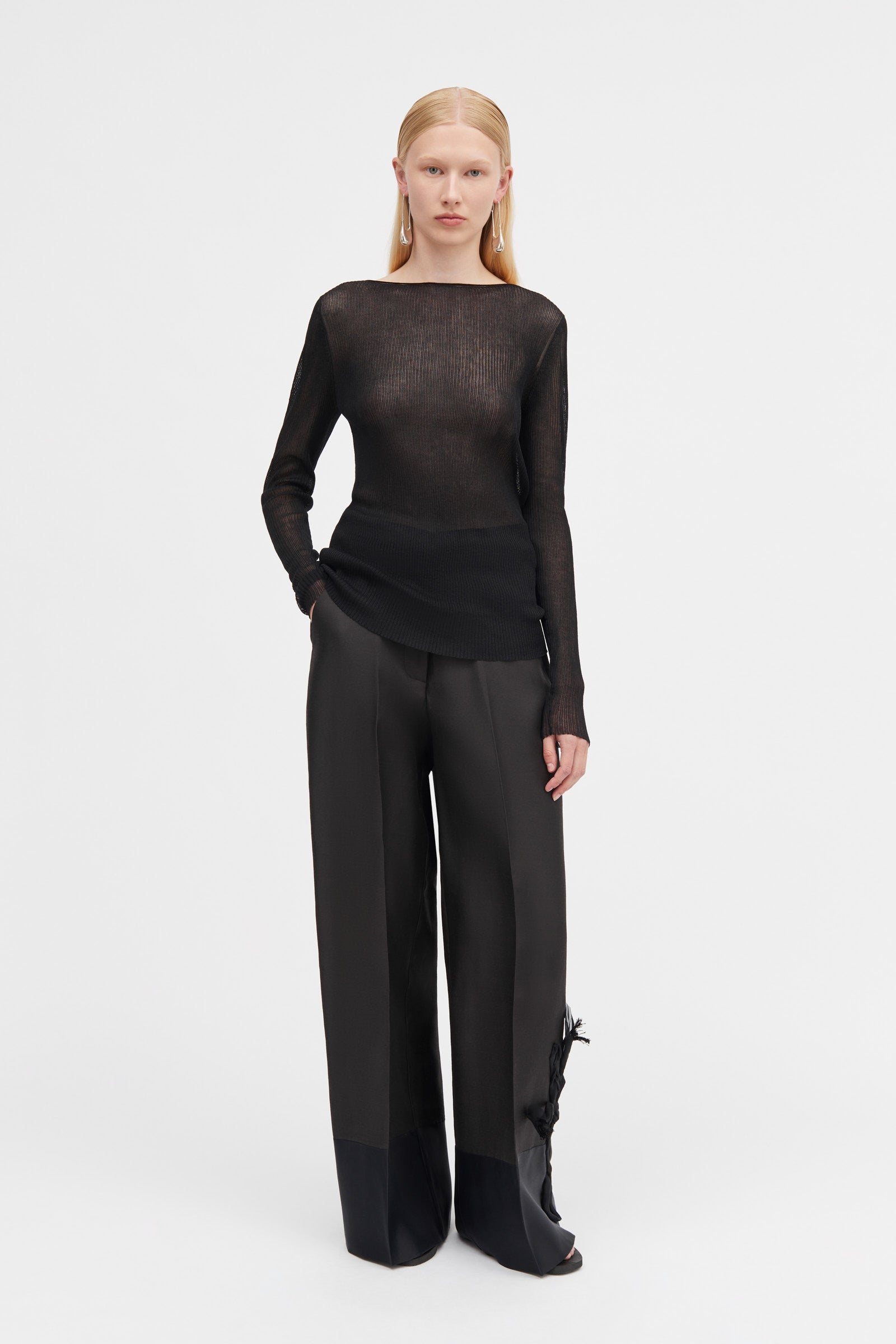 Mark Kenly Domino Tan Katie Thin Knit Sweater BLACK