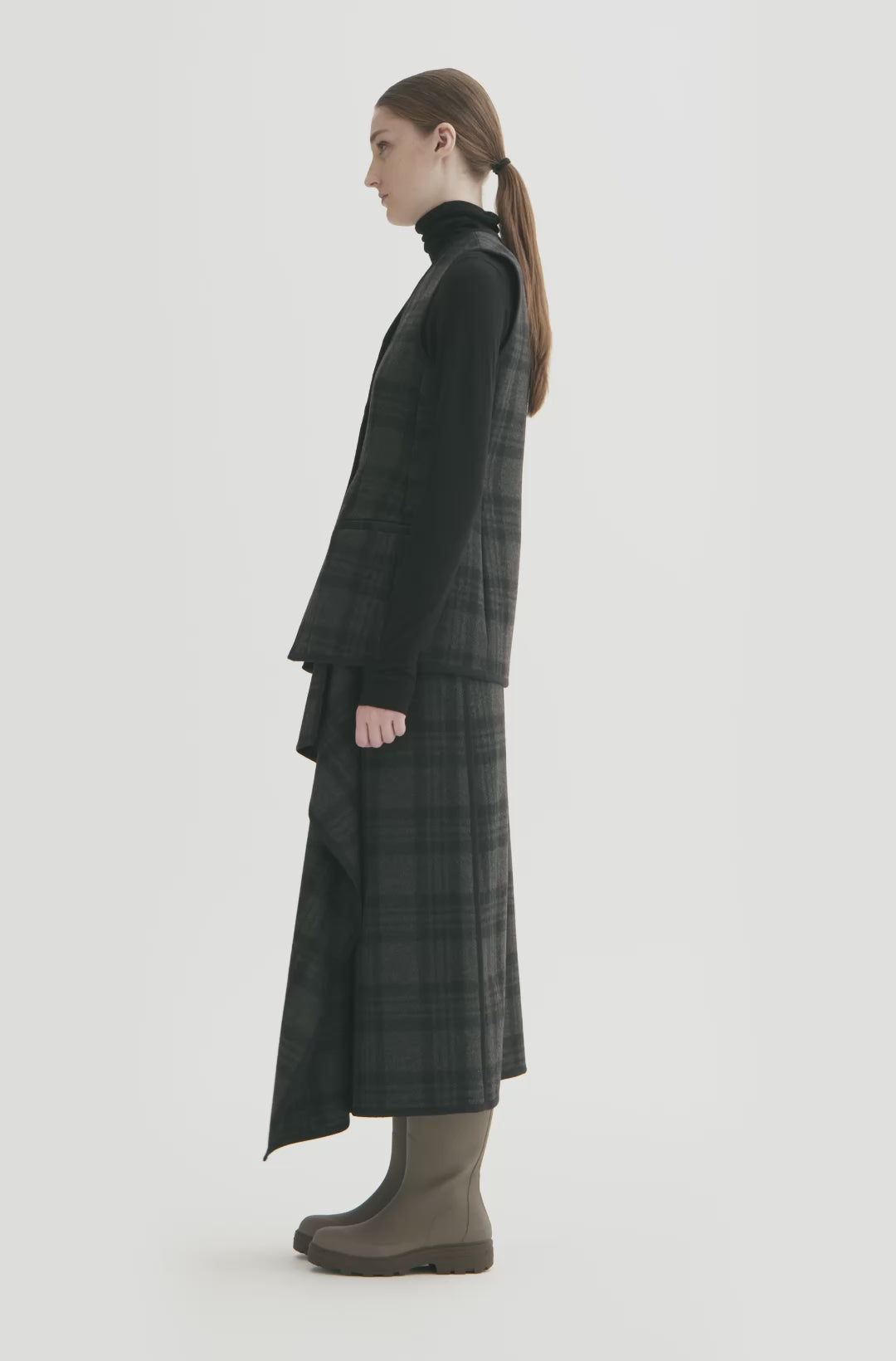 MKDT Studio VIENNA CHECK VEST Vest BLACK